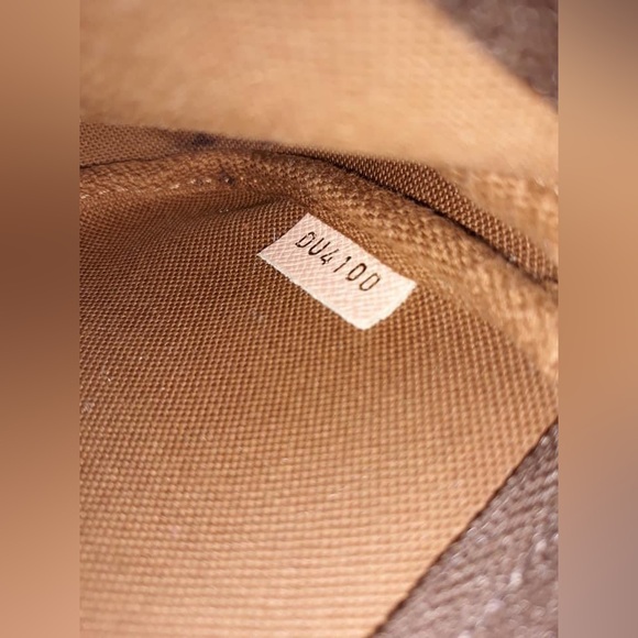 Limited Edition "I Rue Scribe Paris" Mini Pochette Accessories - Picture 16 of 16